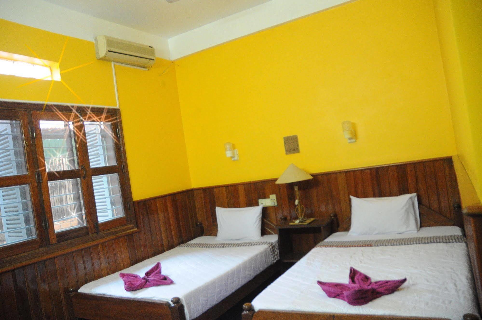 Big Lyna Villa Siem Reap Extérieur photo