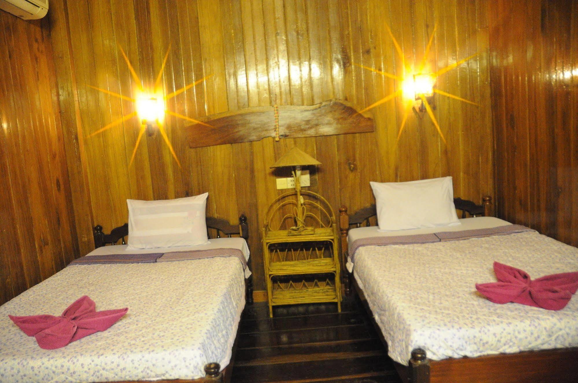 Big Lyna Villa Siem Reap Extérieur photo