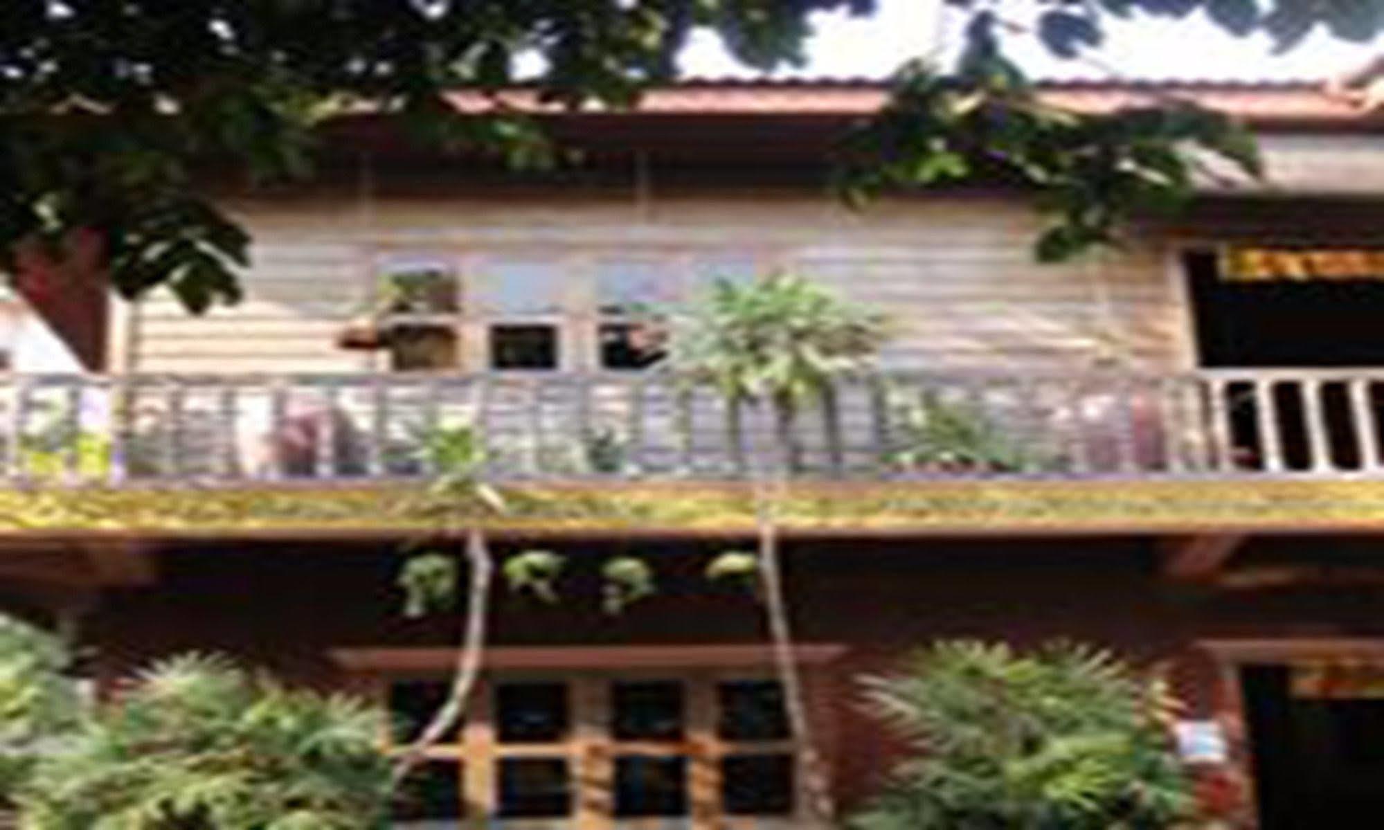 Big Lyna Villa Siem Reap Extérieur photo